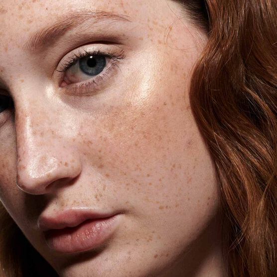 Blush L�quido Lightining Strobe Dewy